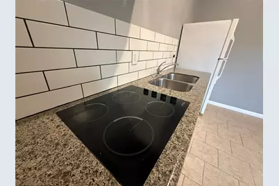 2909 King Street #UNIT D, Houston, TX 77026 - Photo 2