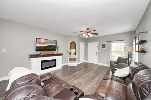 8126 Nagy Hill St, Spring, TX 77379 - Photo 4