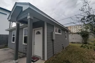 4377 Varsity Ln, Houston, TX 77004 - Photo 1