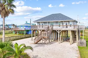 904 Surf Dr, Surfside Beach, TX 77541 - Photo 2