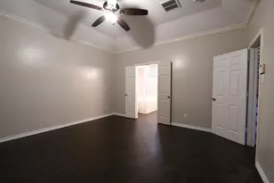 212 Rolling Springs Ln, Dickinson, TX 77539 - Photo 8