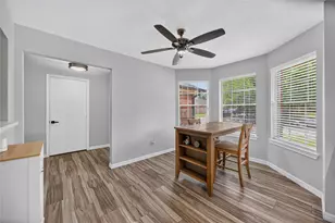 8302 Sanford St, Baytown, TX 77521 - Photo 6