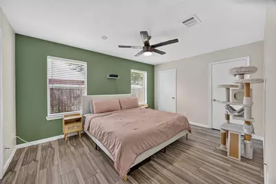 8302 Sanford Street, Baytown, TX 77521 - Photo 14