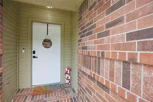 8302 Sanford St, Baytown, TX 77521 - Photo 4