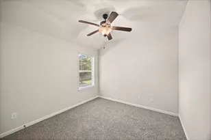 17206 Lowell Lake Ln, Humble, TX 77346 - Photo 32
