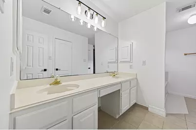 2431 Parkwood Lane, Sugar Land, TX 77479 - Photo 22