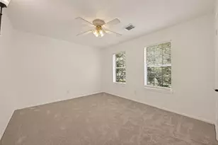 2431 Parkwood Ln, Sugar Land, TX 77479 - Photo 16