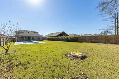 430 Kickapoo Drive, Anahuac, TX 77514 - Photo 18