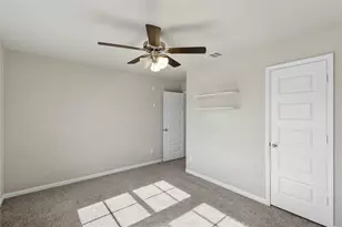 430 Kickapoo Dr, Anahuac, TX 77514 - Photo 40