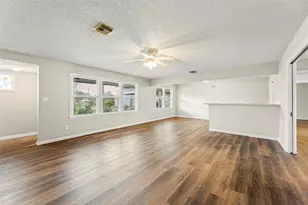1327 Hodges Ln, Wharton, TX 77488 - Photo 6