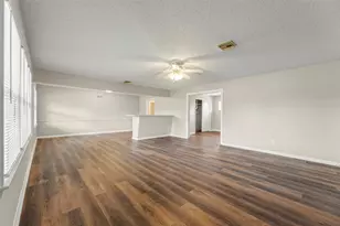 1327 Hodges Ln, Wharton, TX 77488 - Photo 4