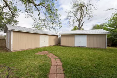 1327 Hodges Lane, Wharton, TX 77488 - Photo 36