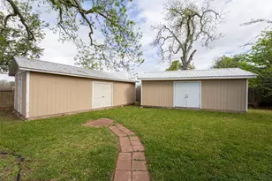 1327 Hodges Ln, Wharton, TX 77488 - Photo 36