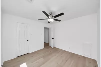 9014 Arcidian Forest Drive, Houston, TX 77088 - Photo 28