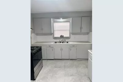 5634 Belneath Street, Houston, TX 77033 - Photo 2