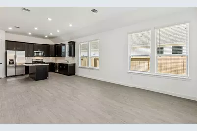 6707 Alejandro Place, Baytown, TX 77523 - Photo 10