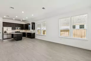 6707 Alejandro Pl, Baytown, TX 77523 - Photo 10