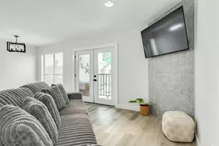 3220 69th St, Galveston, TX 77551 - Photo 14