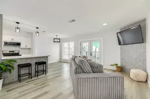 3220 69th St, Galveston, TX 77551 - Photo 1