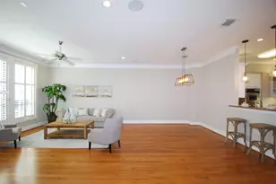 2410 Dorrington St, Houston, TX 77030 - Photo 4