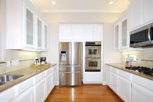 2410 Dorrington St, Houston, TX 77030 - Photo 12