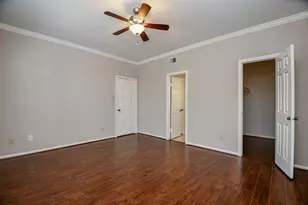 2255 Braeswood Park Dr, Houston, TX 77030 - Photo 12