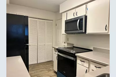 8038 Sands Point #B, Houston, TX 77036 - Photo 12