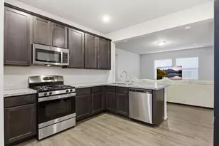 8434 Beacon Bay Cir, Baytown, TX 77523 - Photo 20