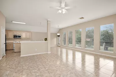 11 Crestview Trail, Houston, TX 77082 - Photo 10