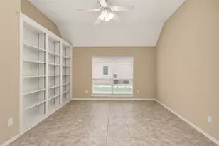 11 Crestview Trail, Houston, TX 77082 - Photo 6