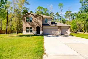 2911 Roman Forest Blvd, New Caney, TX 77357 - Photo 2