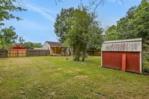 494 Merritt St, Dayton, TX 77535 - Photo 22