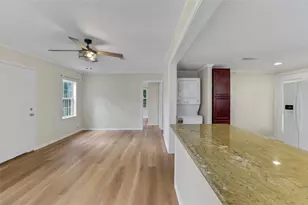 494 Merritt St, Dayton, TX 77535 - Photo 4