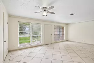 6401 Rowan Ln, Houston, TX 77074 - Photo 1