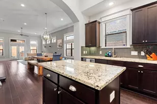 5825 Petty St, Houston, TX 77007 - Photo 12