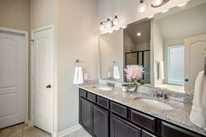 8914 Hummingbird Glen Court, Tomball, TX 77375 - Photo 16