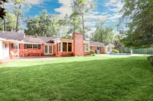 11910 Laurie Ln, Houston, TX 77024 - Photo 26