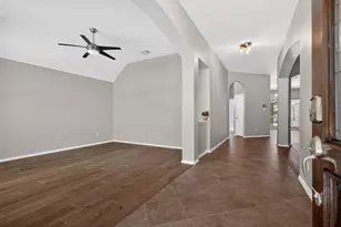 2906 Grand Shore Ct, League City, TX 77573 - Photo 6