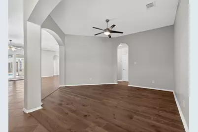 2906 Grand Shore Court, League City, TX 77573 - Photo 10