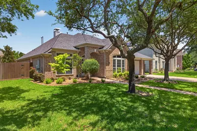 2906 Grand Shore Court, League City, TX 77573 - Photo 2