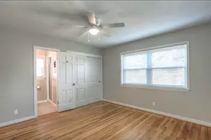 9802 Pine Lake Dr Dr, Houston, TX 77055 - Photo 14