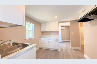 6410 Carver Road, Houston, TX 77091 - Photo 6