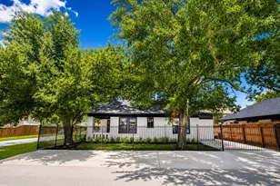 2602 Atlantic St, Houston, TX 77009 - Photo 1