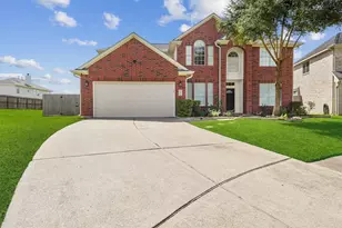 2322 Meadow Briar Dr, Sugar Land, TX 77498 - Photo 4