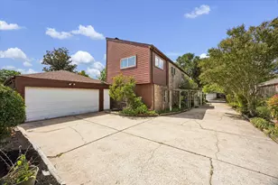 11523 Highgrove Dr, Houston, TX 77077 - Photo 40