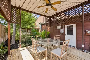 11523 Highgrove Dr, Houston, TX 77077 - Photo 38