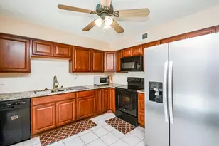 2321 Crescent Park Dr, Houston, TX 77077 - Photo 16