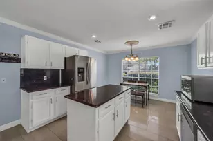 14203 Almond Bay Ln, Houston, TX 77083 - Photo 14