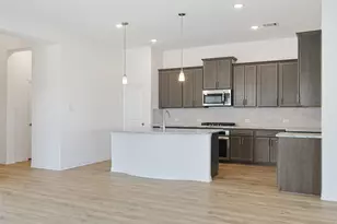 834 Sweet Willow Ln, Rosharon, TX 77583 - Photo 2