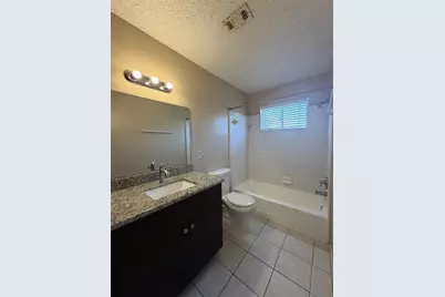 1410 Blalock Road #3, Houston, TX 77055 - Photo 6